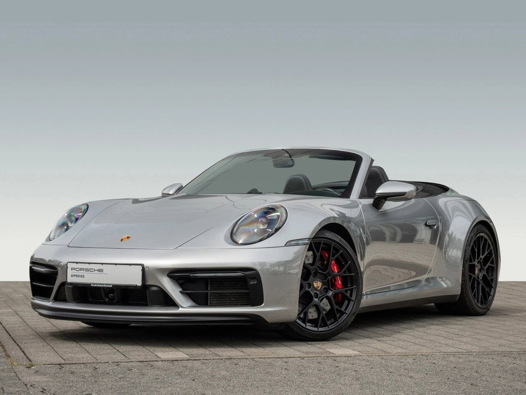 Porsche 992 Carrera 4 GTS