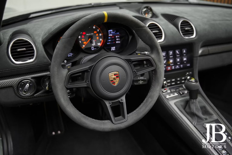 Porsche 718 Spyder RS