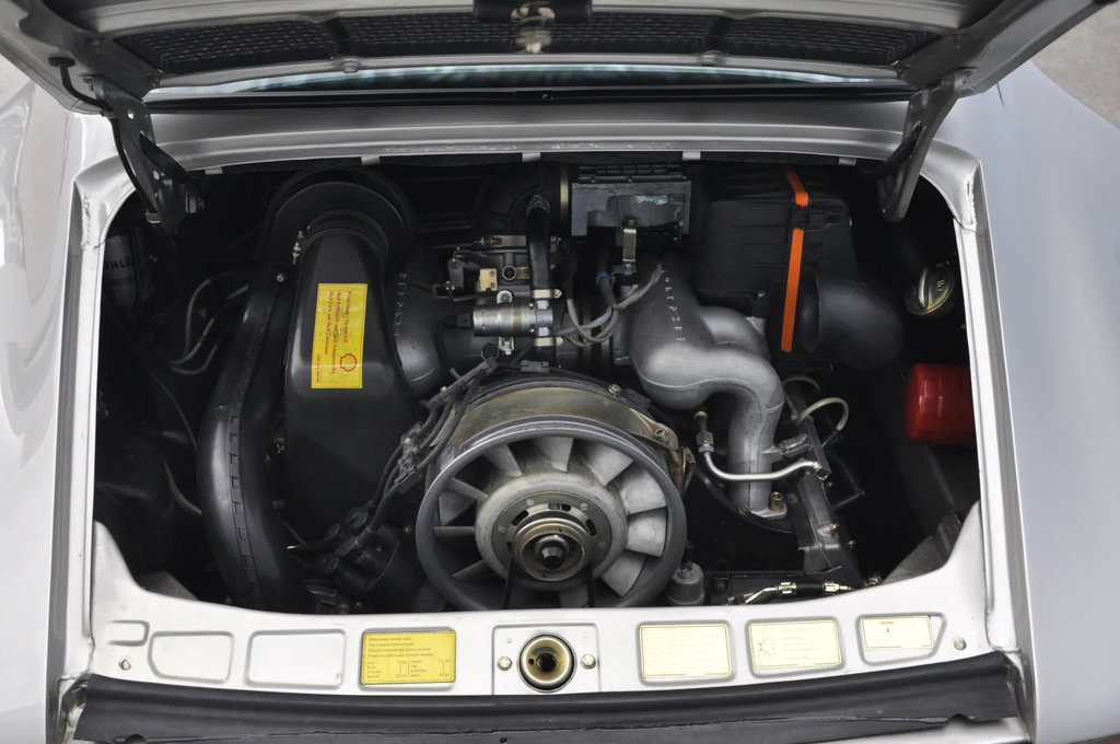 Porsche 911 Carrera 3.2