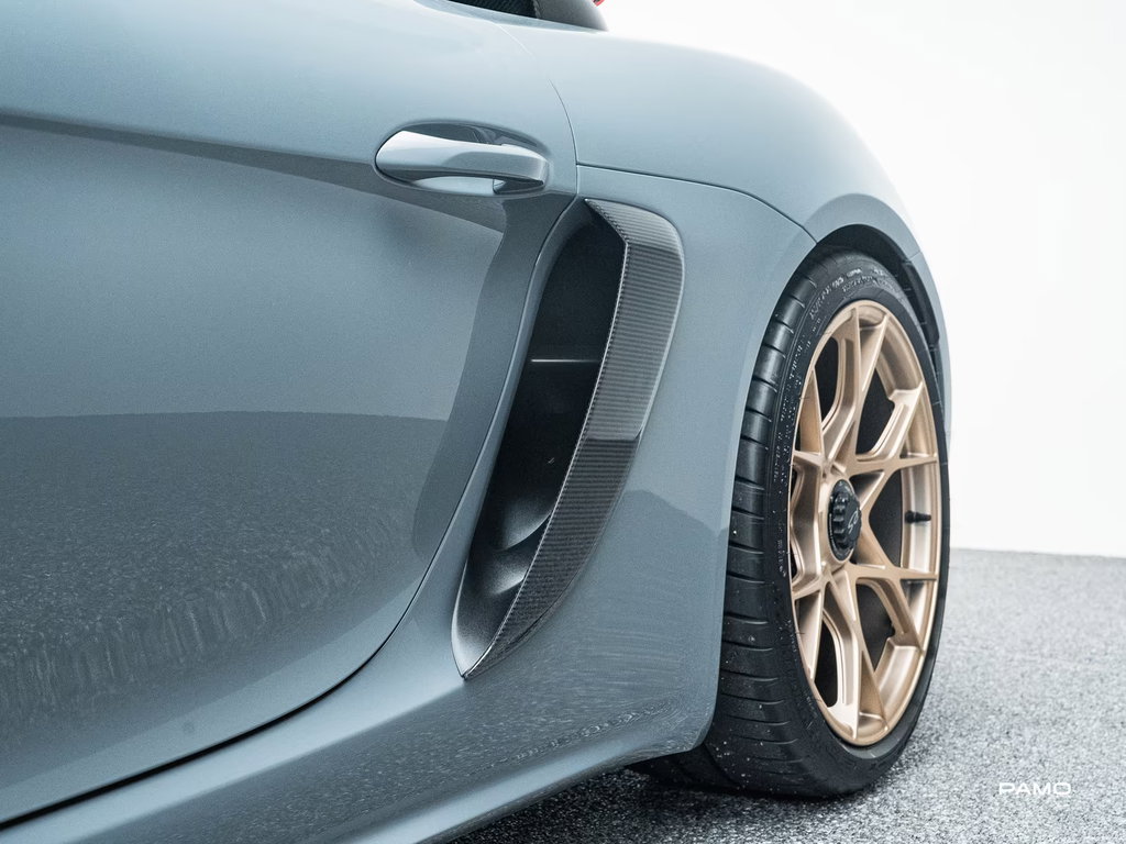 Porsche 718 Spyder RS