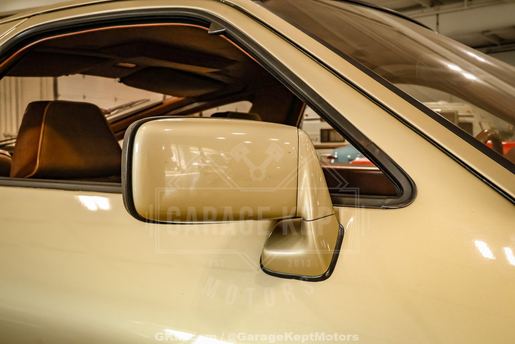 Porsche 928