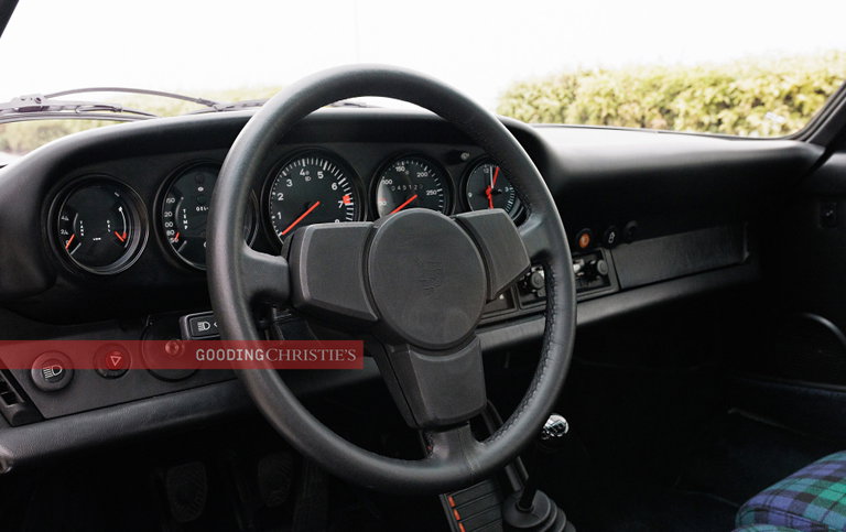 Porsche 911 Carrera 3.0