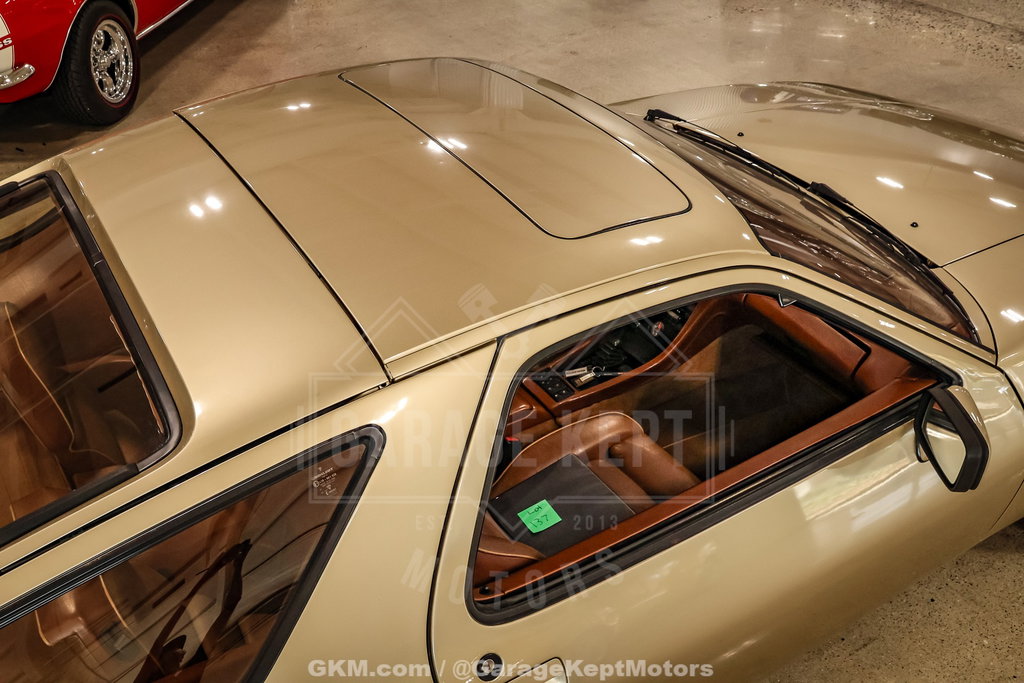Porsche 928