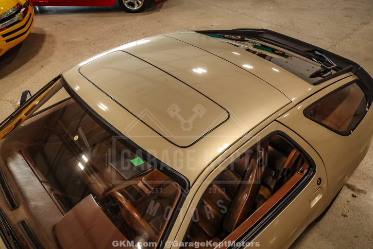 Porsche 928
