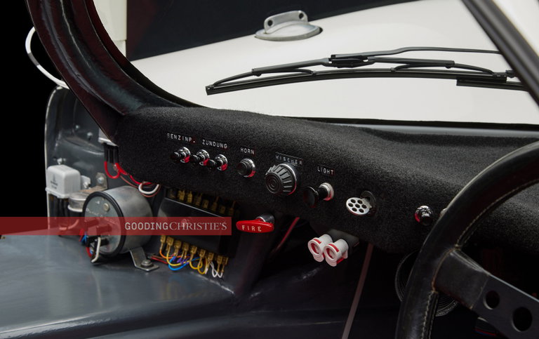 Porsche 907