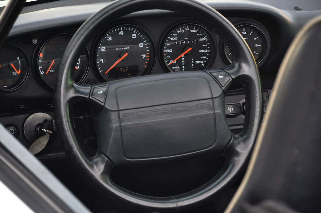 Porsche 964 Carrera 2