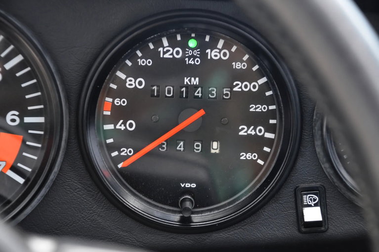 Porsche 911 Carrera 3.2