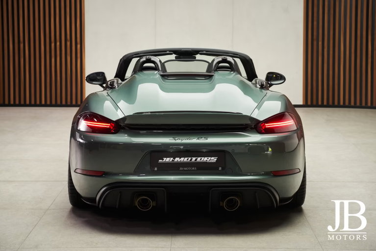 Porsche 718 Spyder RS