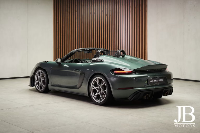Porsche 718 Spyder RS