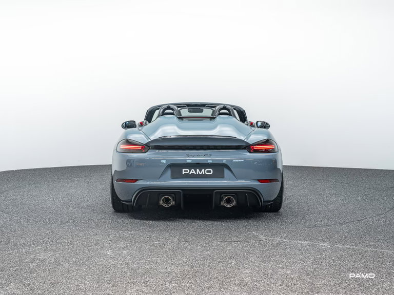 Porsche 718 Spyder RS