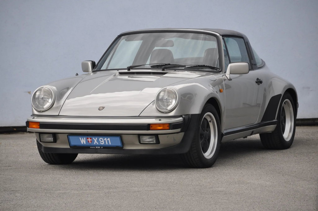 Porsche 911 Carrera 3.2