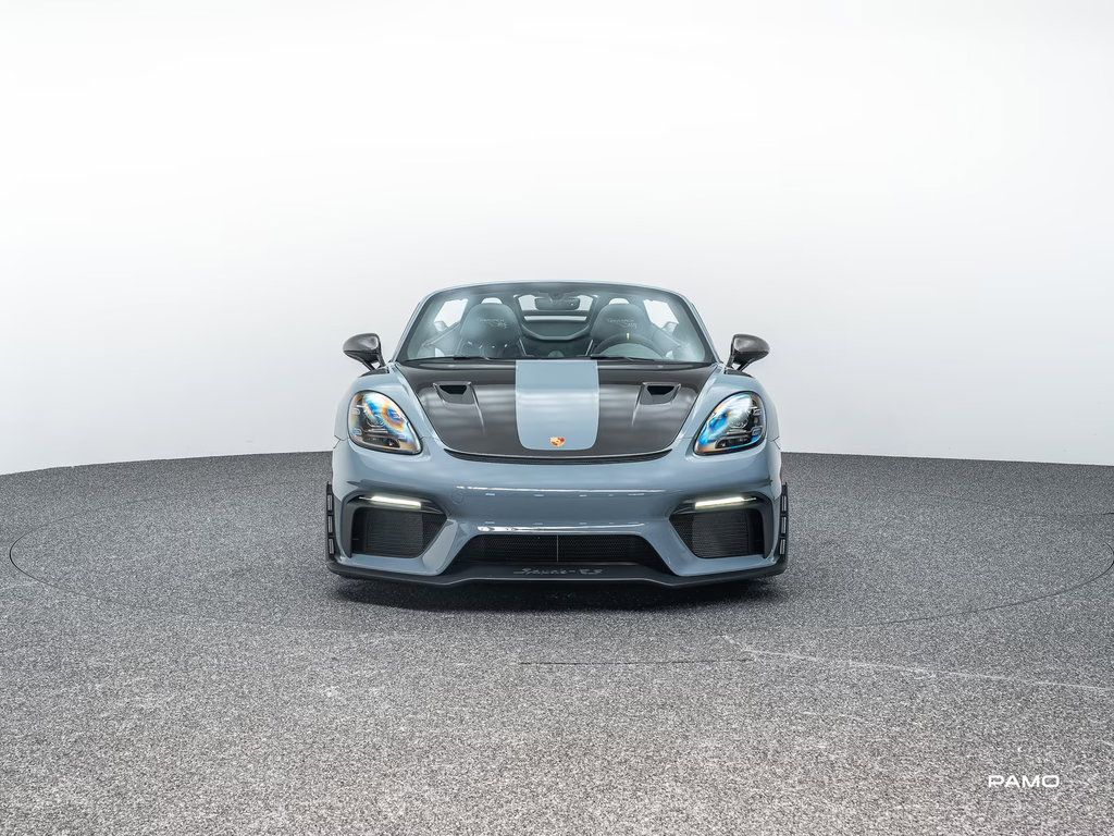 Porsche 718 Spyder RS