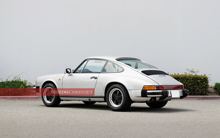Porsche 911 Carrera 3.0