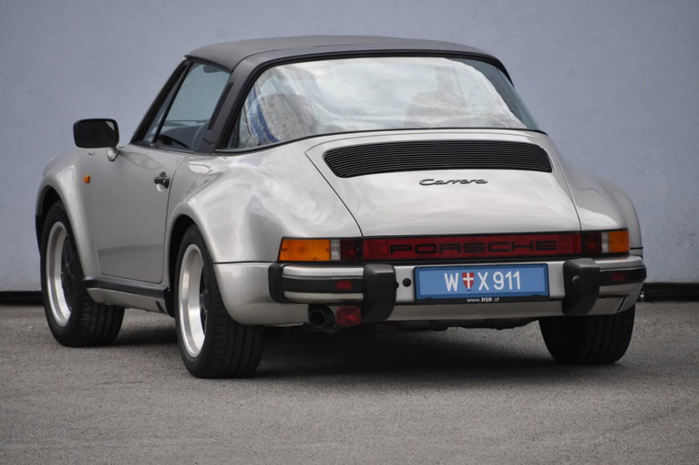 Porsche 911 Carrera 3.2