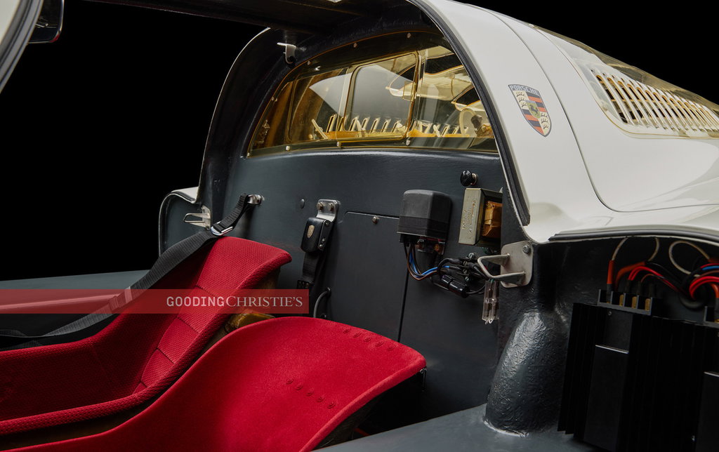 Porsche 907