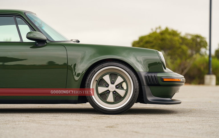 Porsche 911 Reimagined by Singer