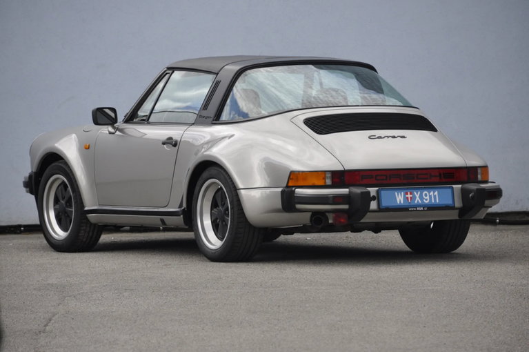 Porsche 911 Carrera 3.2