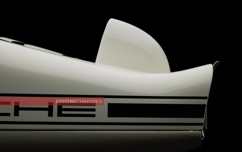 Porsche 907