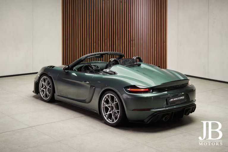 Porsche 718 Spyder RS