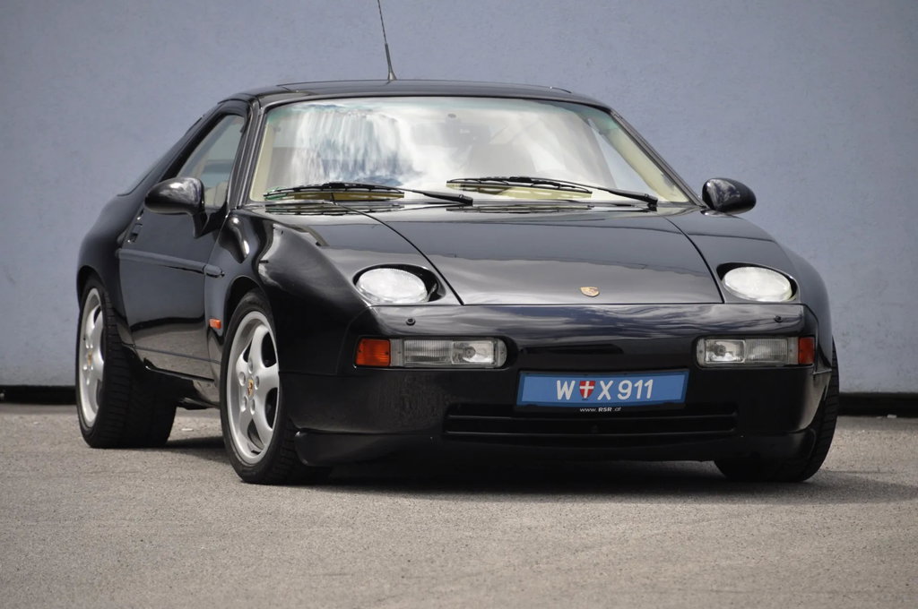 Porsche 928 GTS