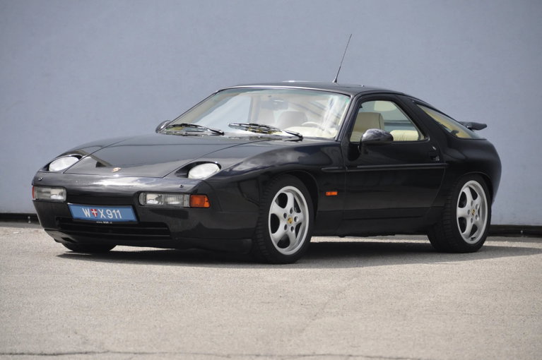 Porsche 928 GTS