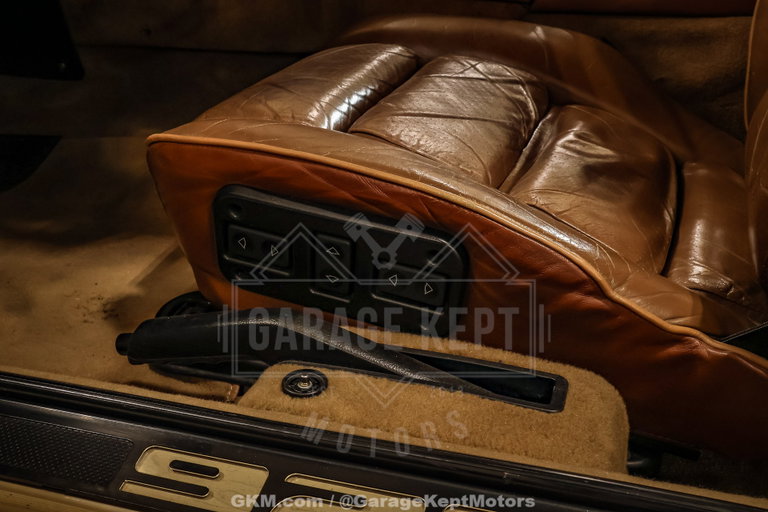 Porsche 928