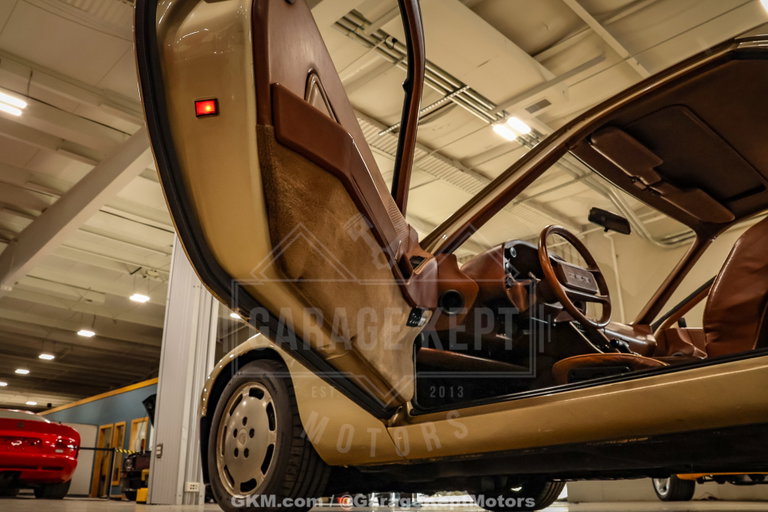 Porsche 928