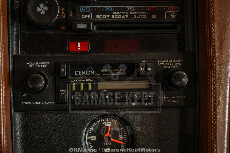 Porsche 928