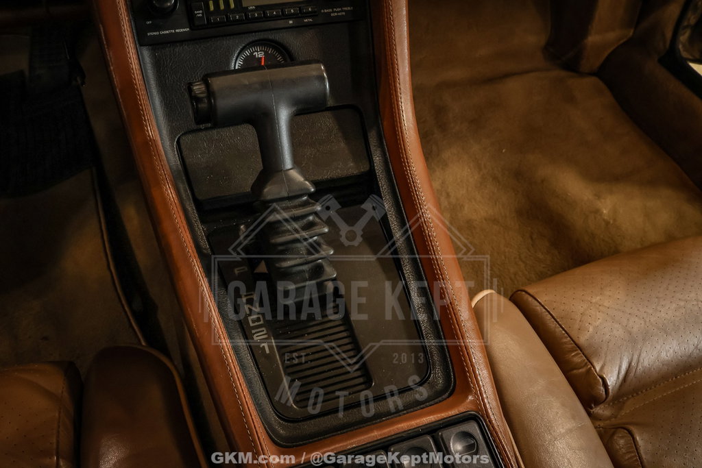 Porsche 928