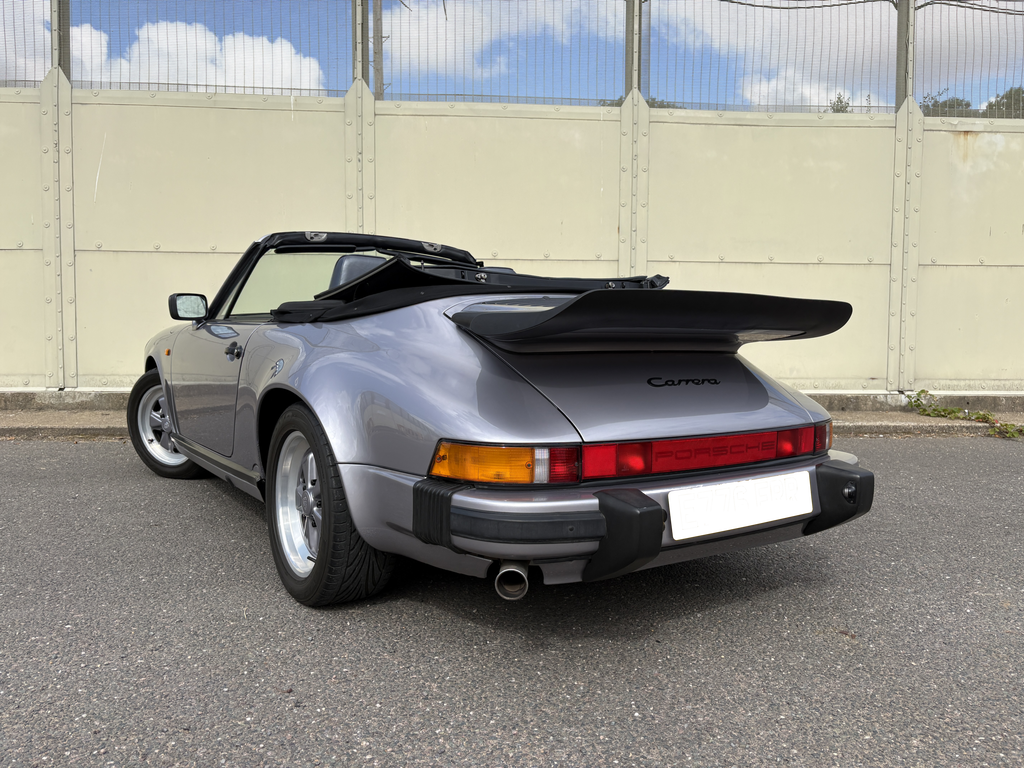 Porsche 911 Carrera 3.2