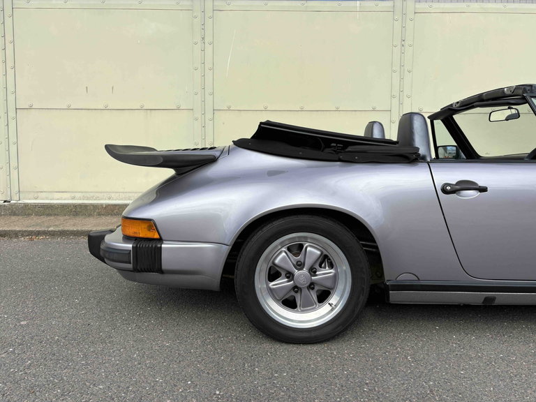 Porsche 911 Carrera 3.2