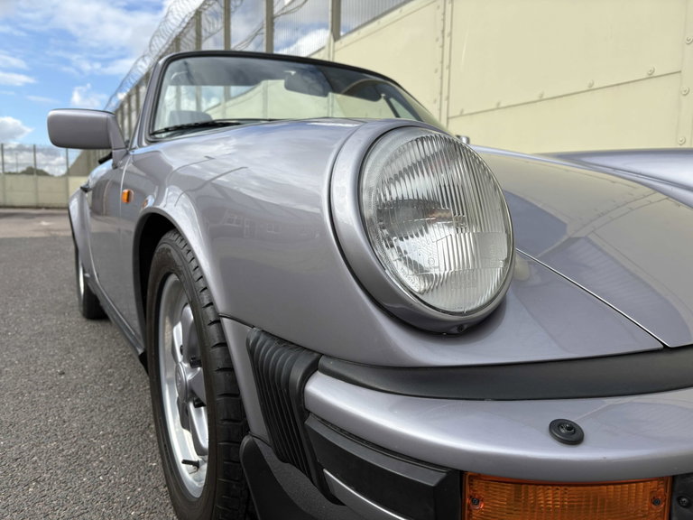 Porsche 911 Carrera 3.2