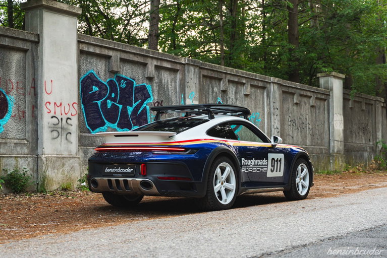Porsche 911 Dakar