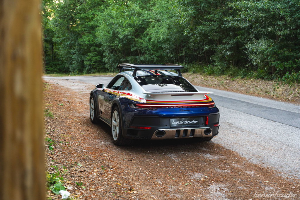 Porsche 911 Dakar