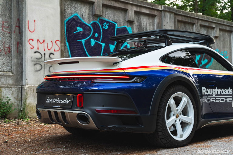Porsche 911 Dakar