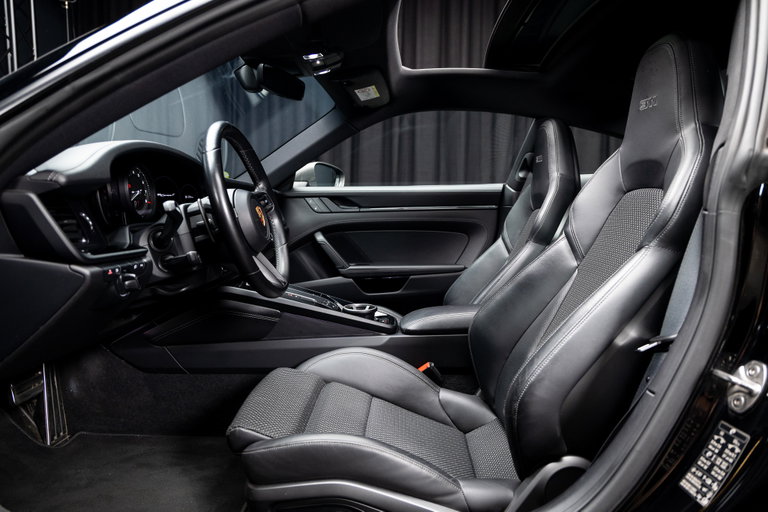 Porsche 992 Carrera T