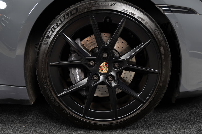 Porsche 992.2 Carrera