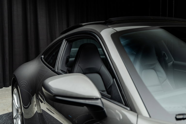 Porsche 992 Carrera