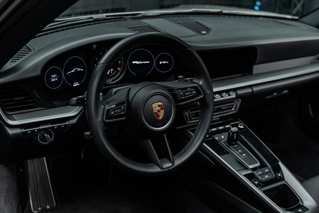 Porsche 992 Carrera