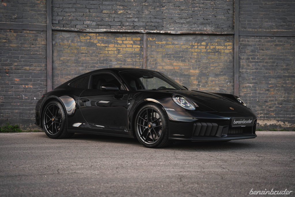 Porsche 992.2 Carrera GTS