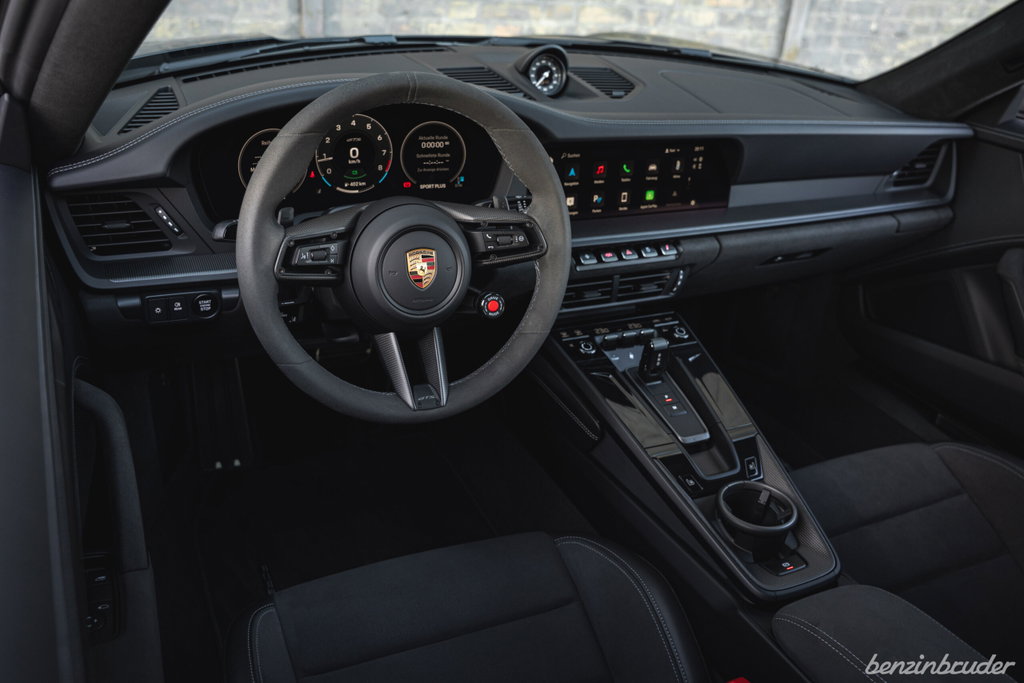 Porsche 992.2 Carrera GTS