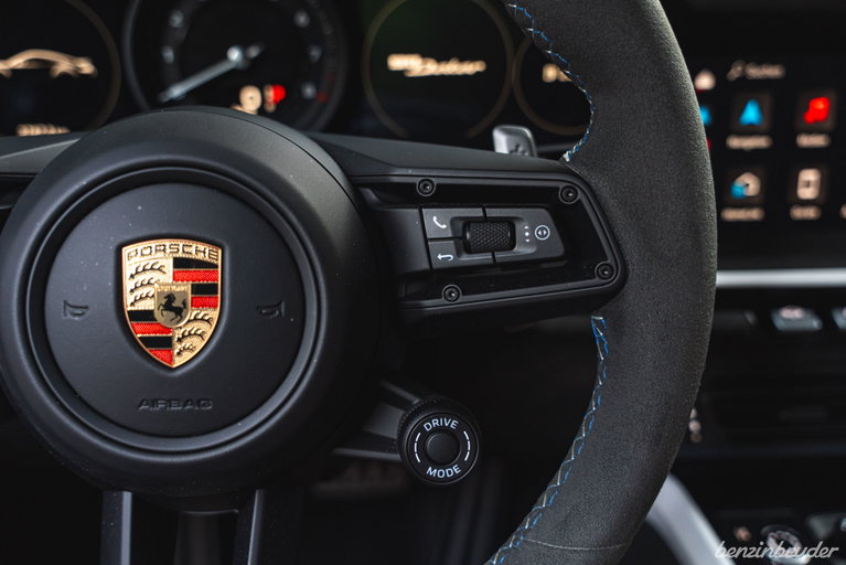 Porsche 911 Dakar