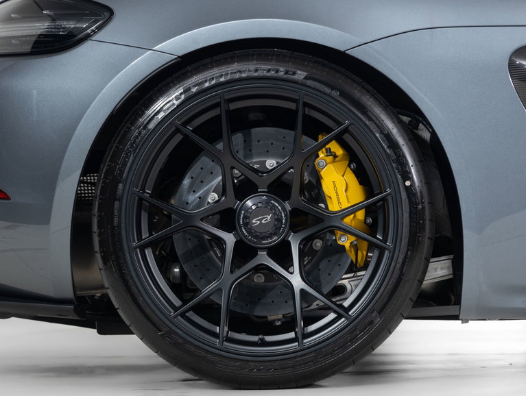 Porsche 718 Spyder RS