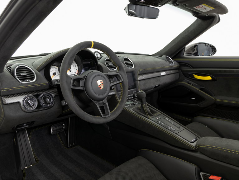 Porsche 718 Spyder RS