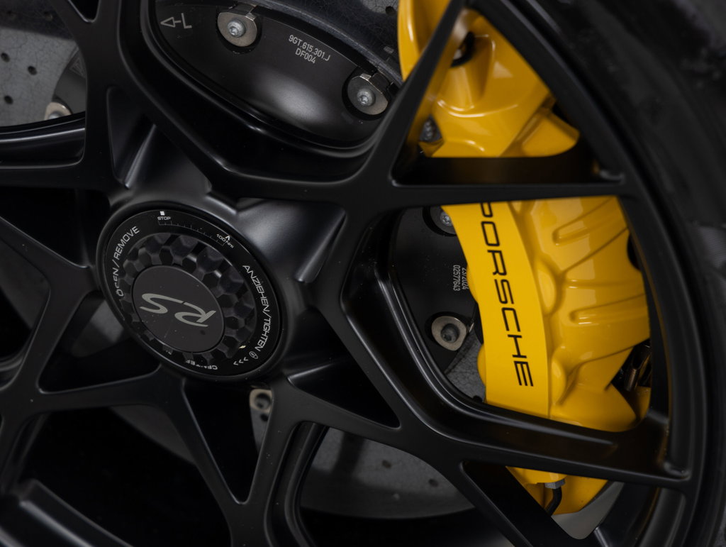 Porsche 718 Spyder RS