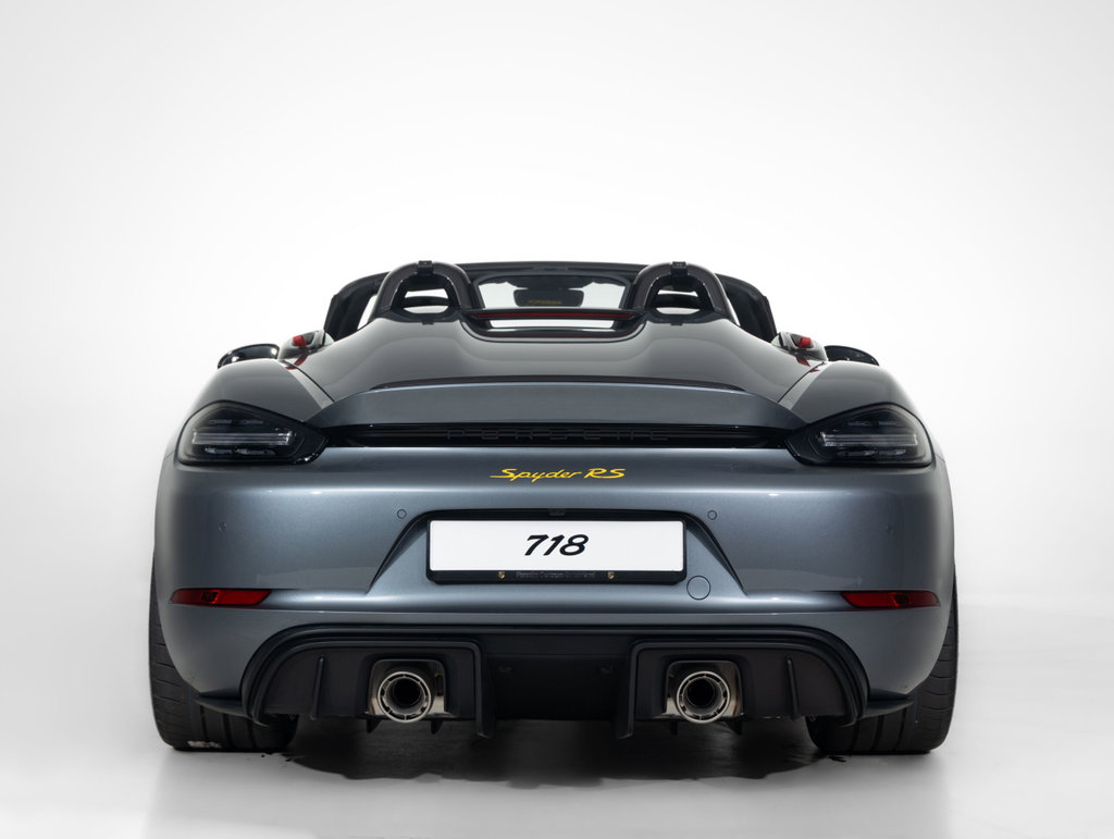 Porsche 718 Spyder RS