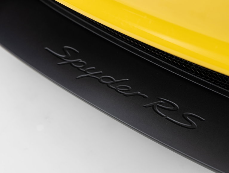 Porsche 718 Spyder RS
