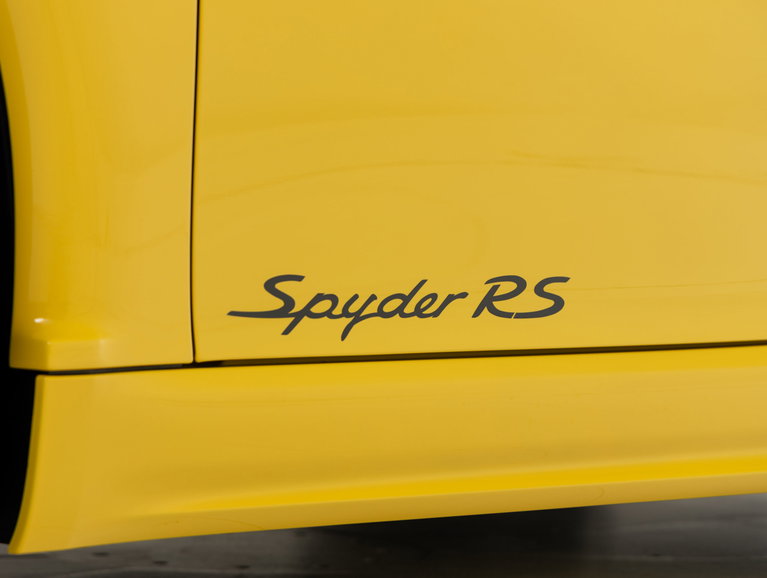Porsche 718 Spyder RS