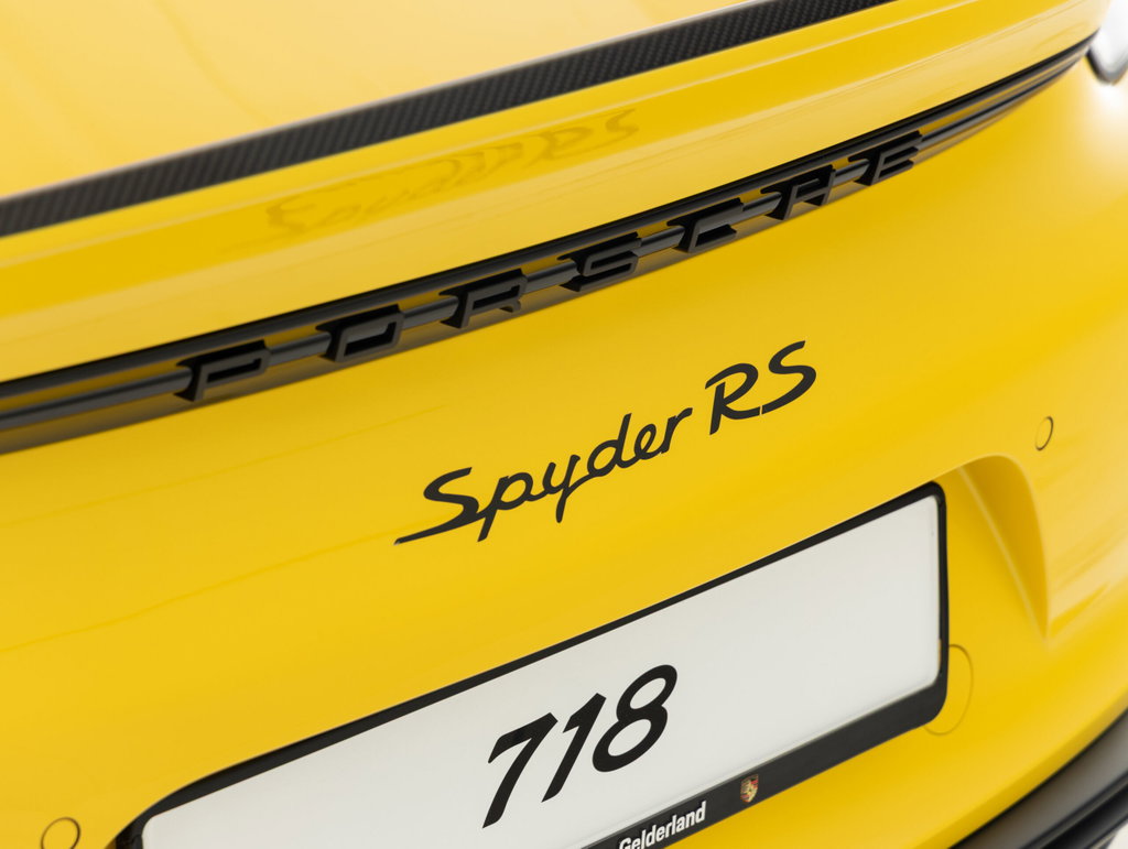 Porsche 718 Spyder RS