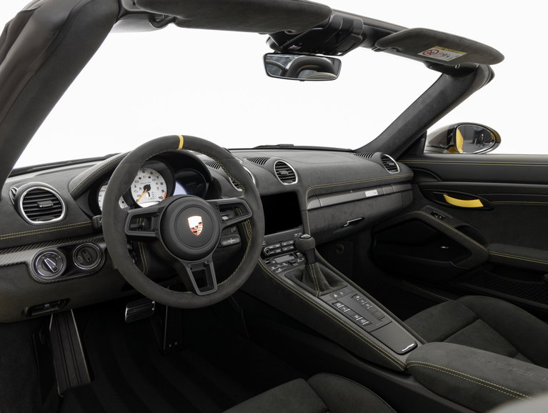 Porsche 718 Spyder RS